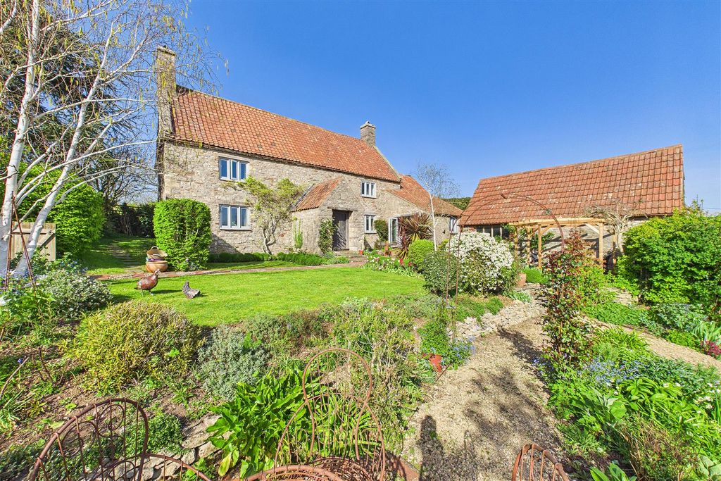 Property photo 1 of 35