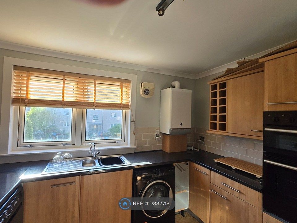 Property photo 1 of 14 Kitchen