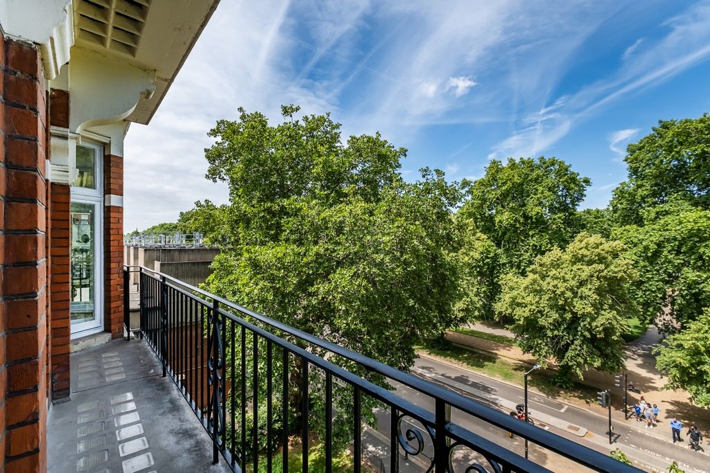Property photo 3 of 20 Bedroom Balcony View