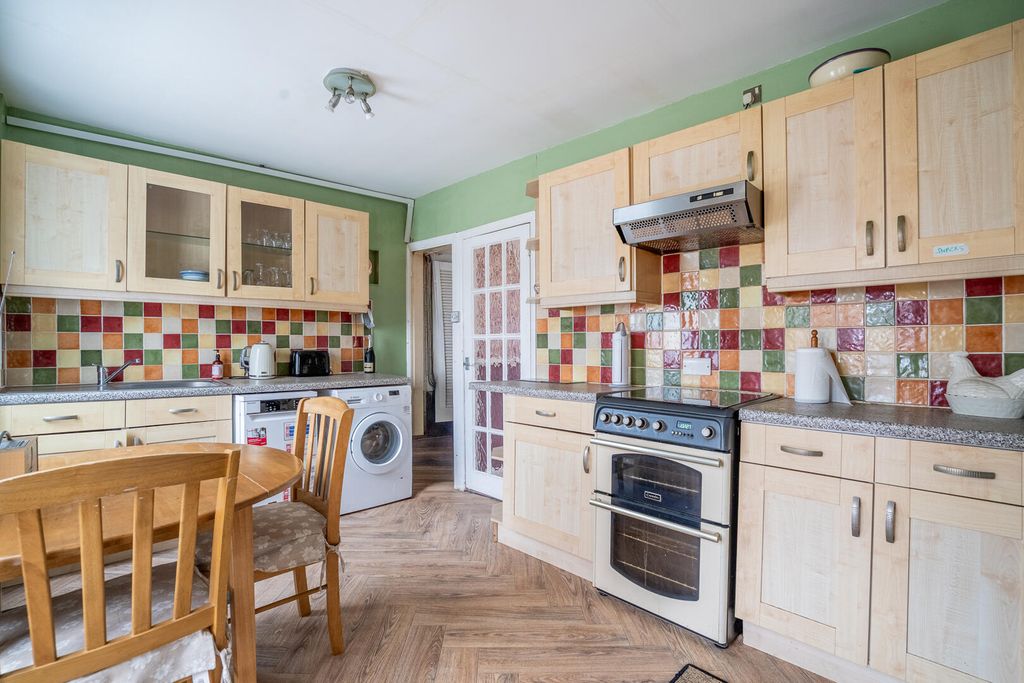 Property photo 3 of 13 Kitchen