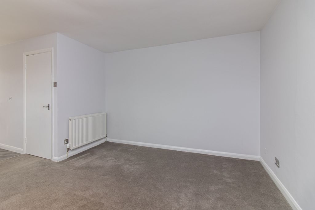 Property photo 2 of 10 Img2649