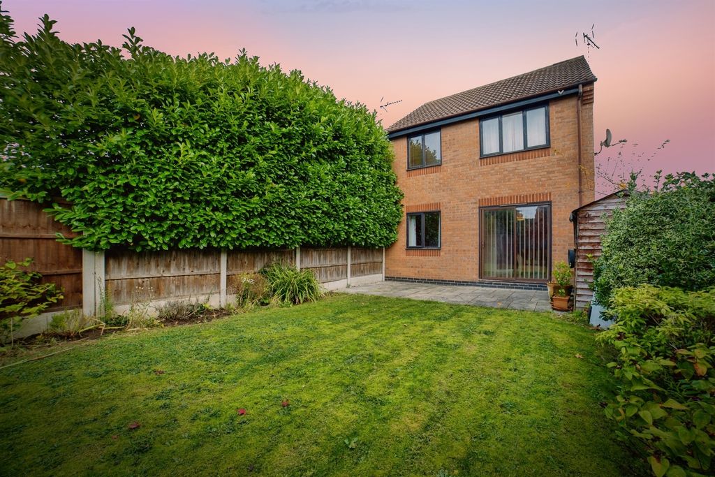 Property photo 2 of 19