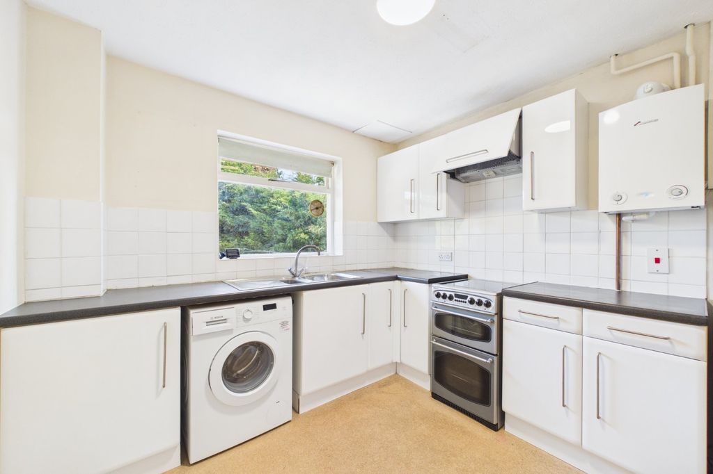 Property photo 1 of 6 Picture No. 06