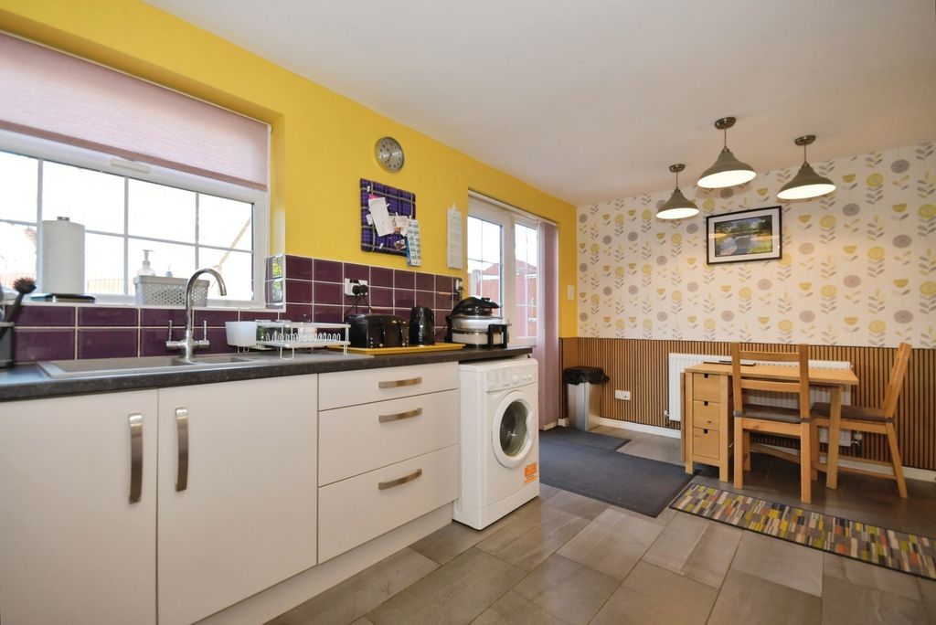 Property photo 3 of 18 Pbox-Img.Jpg