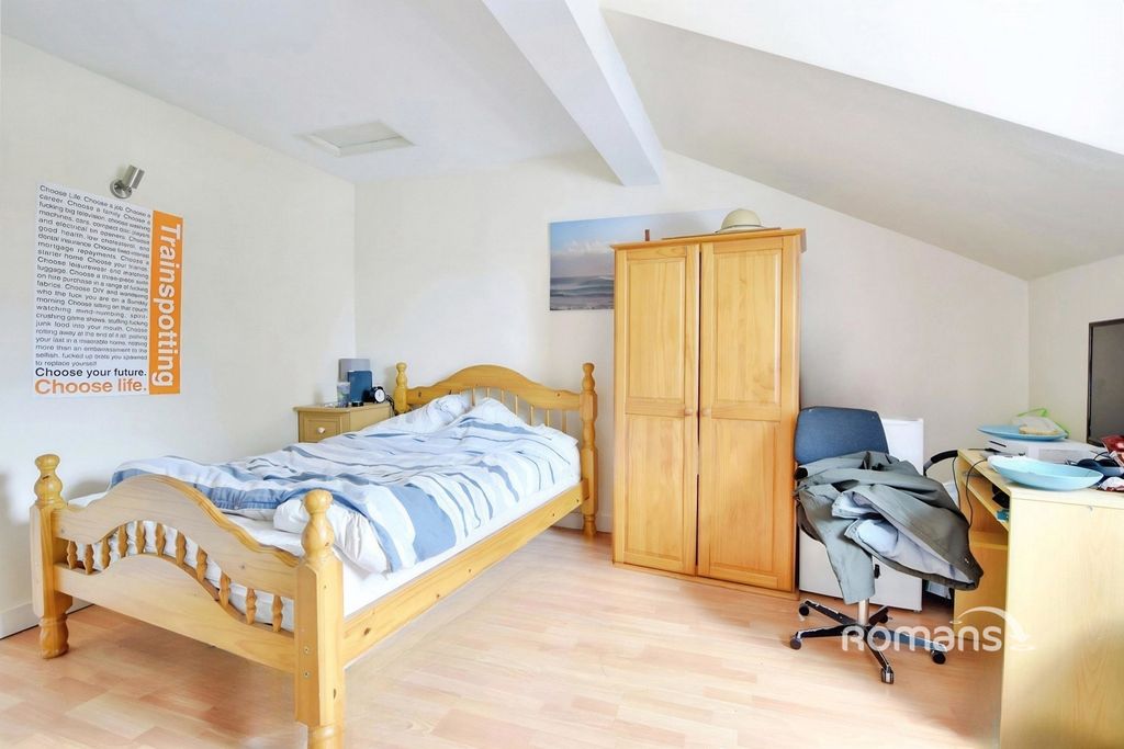 Property photo 2 of 8 Pbox-Img.Jpg