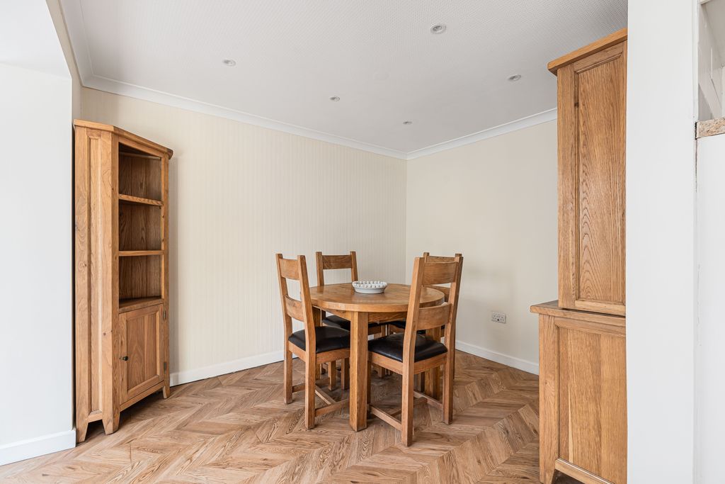 Additional image 12 of 3 bed detached bungalow for saleRiverside Close, Liss, Hampshire GU33