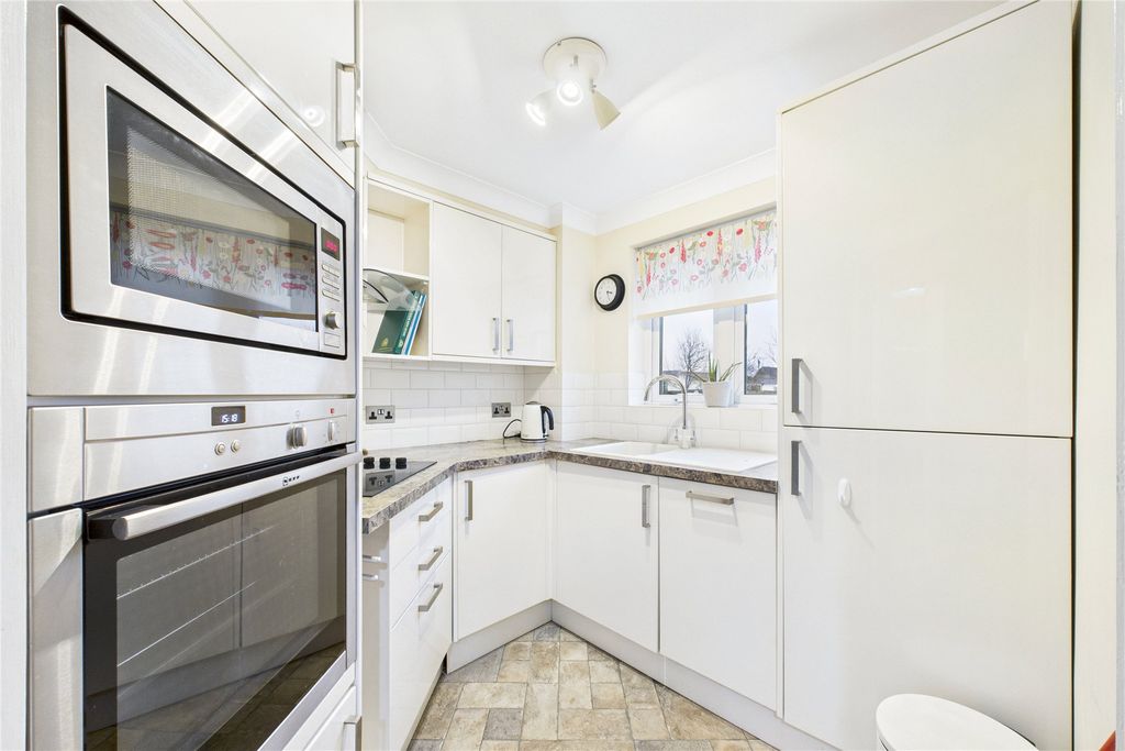 Property photo 3 of 8 Picture No. 07