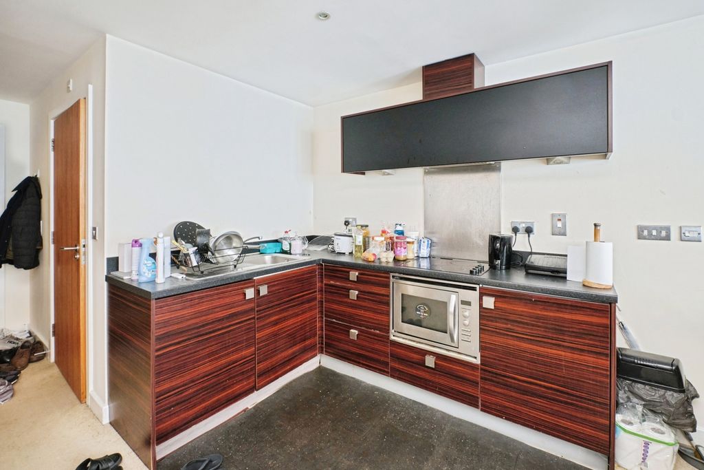Property photo 3 of 15 Pbox-Img.Jpg