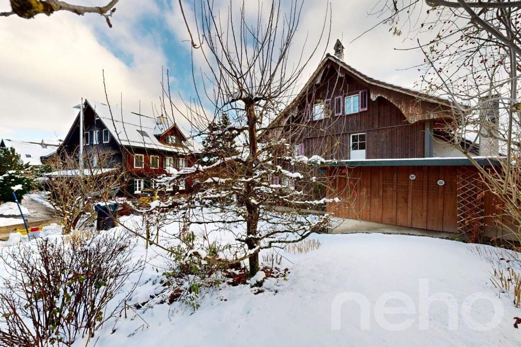 Property photo 3 of 12