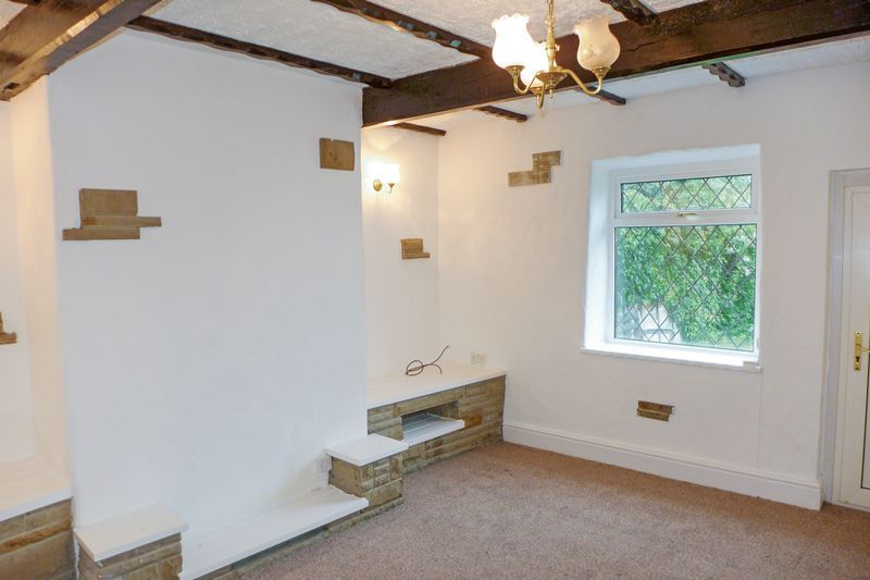 Property photo 2 of 14 Lounge