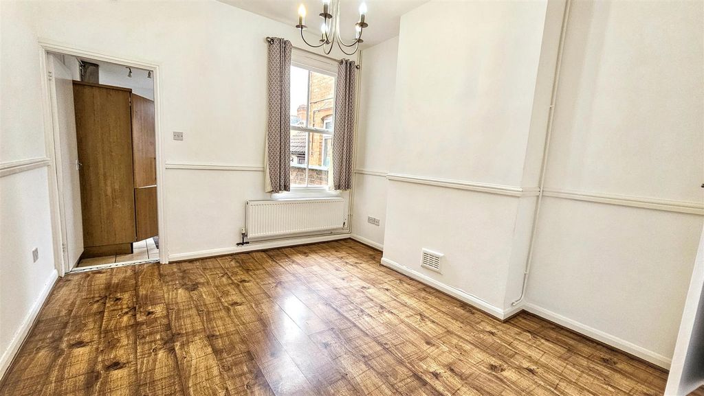 Property photo 3 of 11 20260323_125414.Jpg