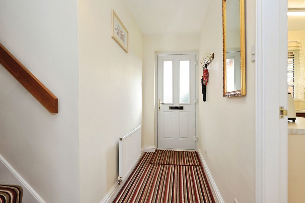 Property photo 2 of 17 Photo