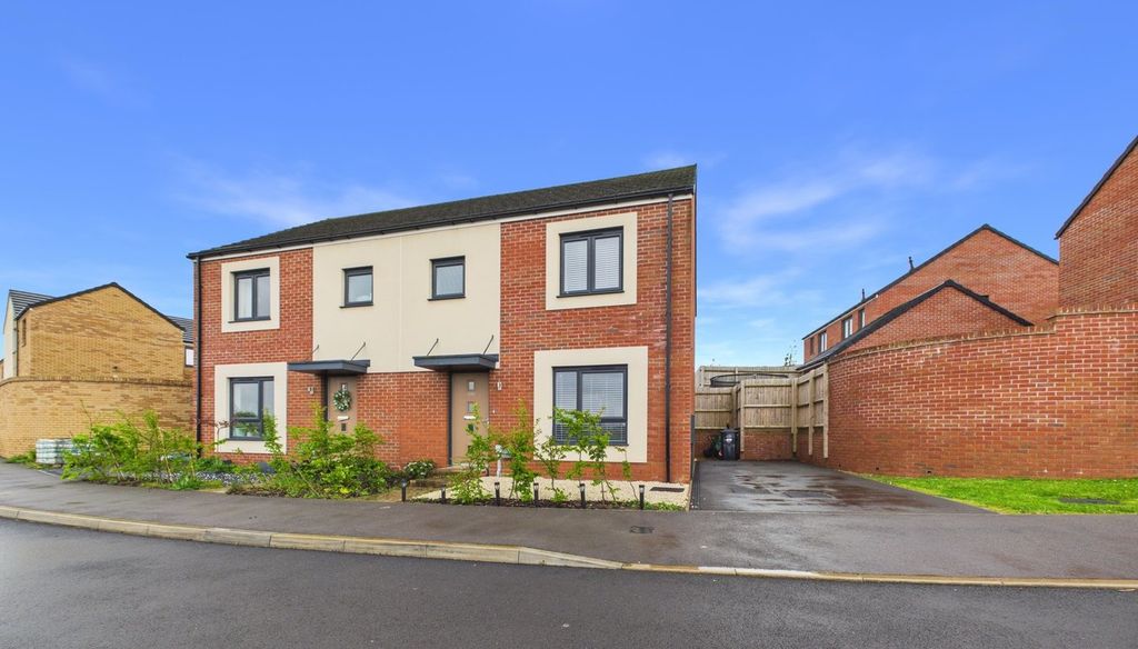 Property photo 1 of 22