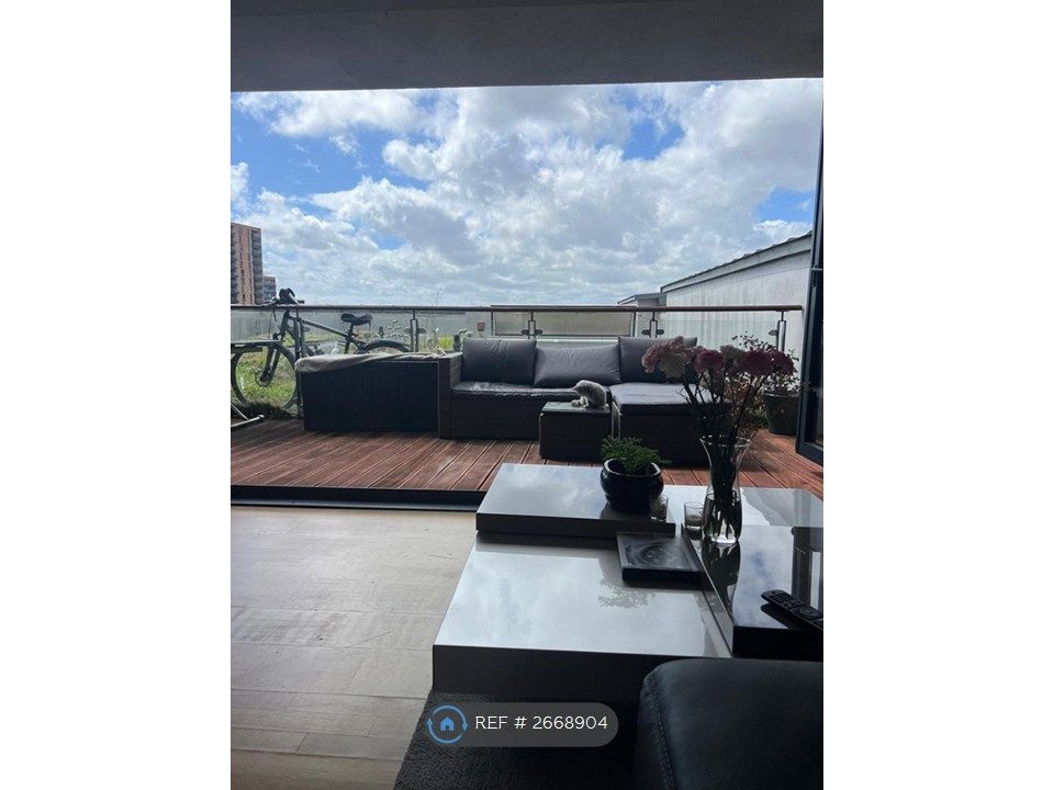 Property photo 1 of 13 Bi-Folds Open