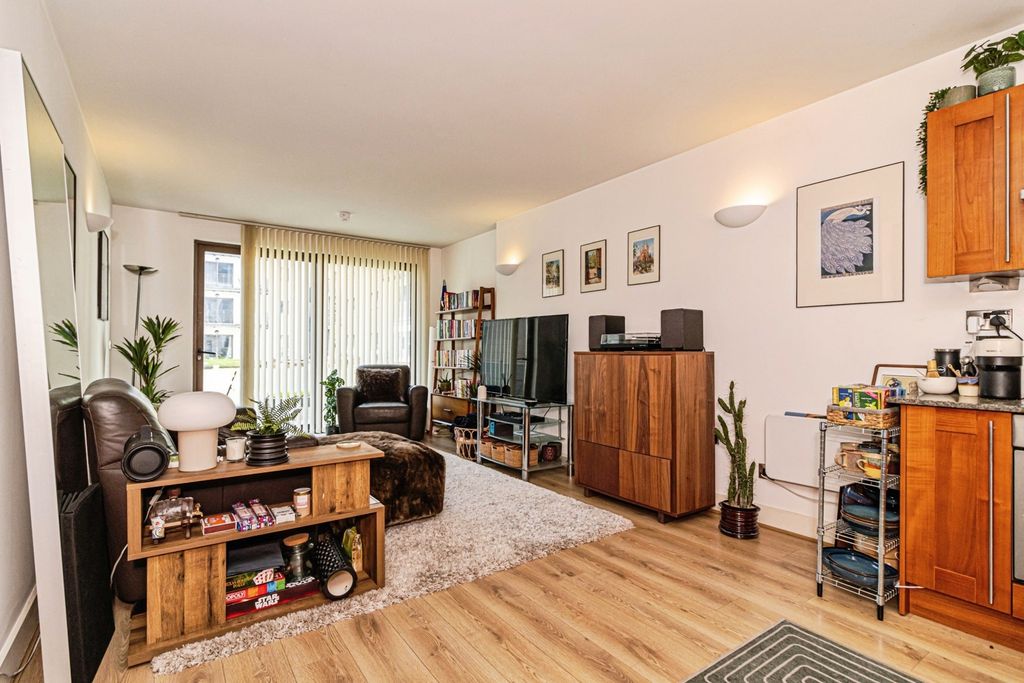 Property photo 2 of 28 Photo