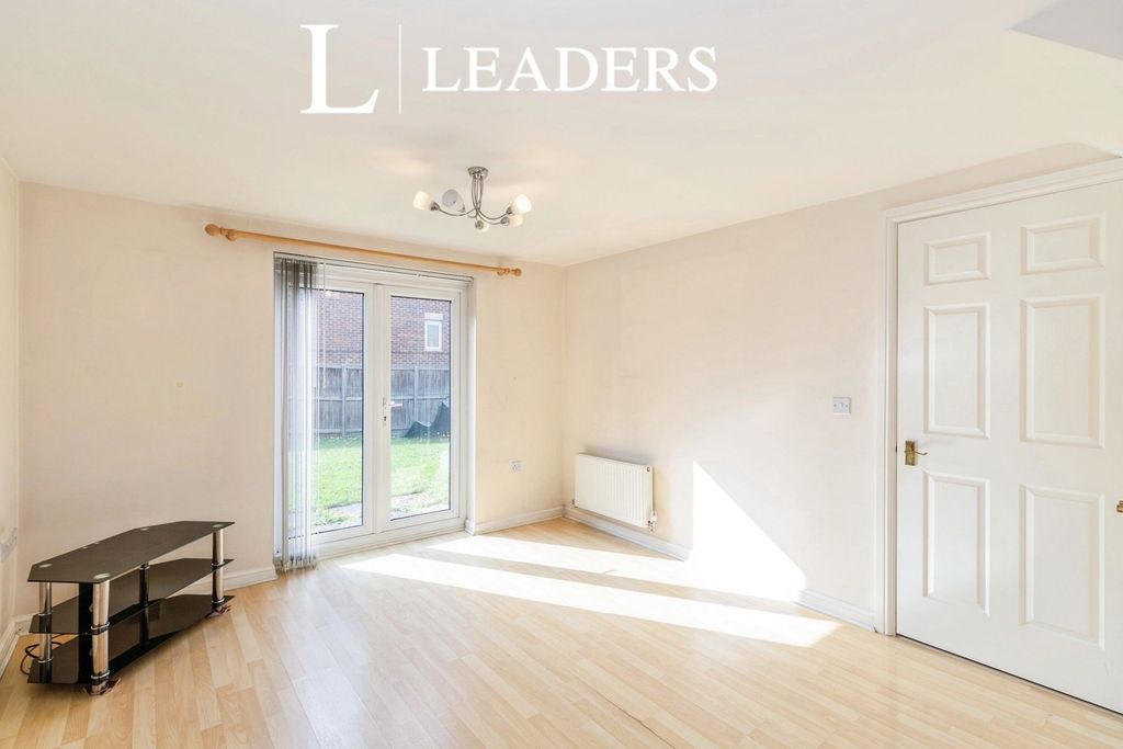 Property photo 2 of 10 Pbox-Img.Jpg