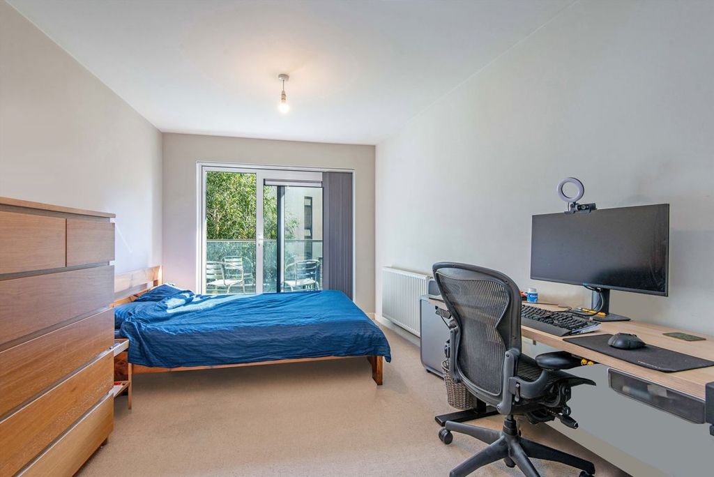 Property photo 3 of 6