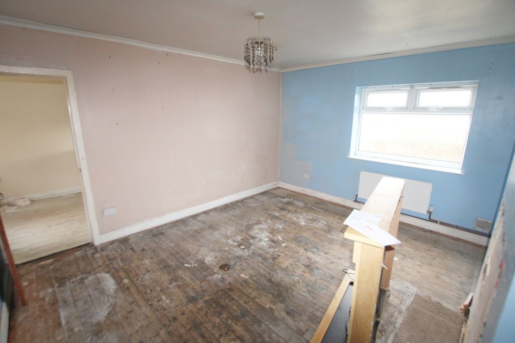 Property photo 2 of 8 2