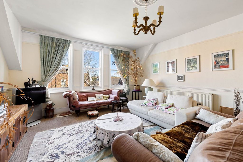 Property photo 2 of 12