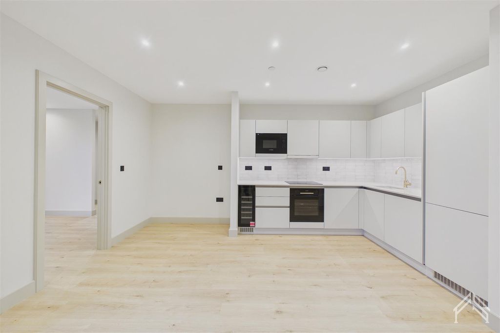 Property photo 3 of 16 5.Jpg