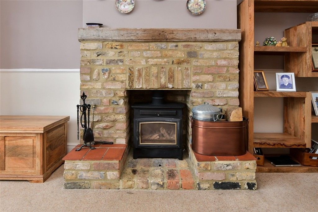 Property photo 1 of 18 Internal Feature
