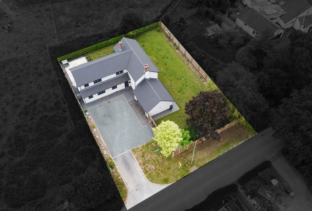 Property photo 2 of 24