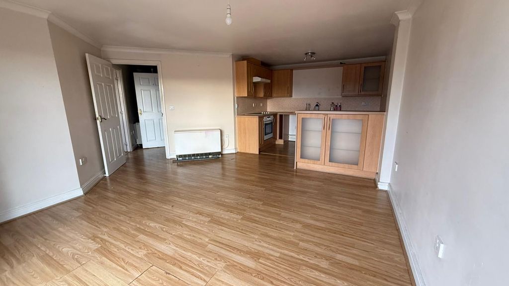 Property photo 2 of 7