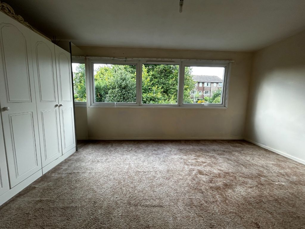 Property photo 2 of 8 4510052
