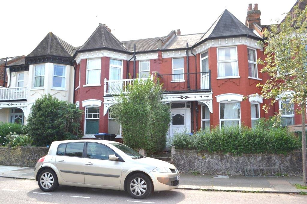 Property photo 1 of 12
