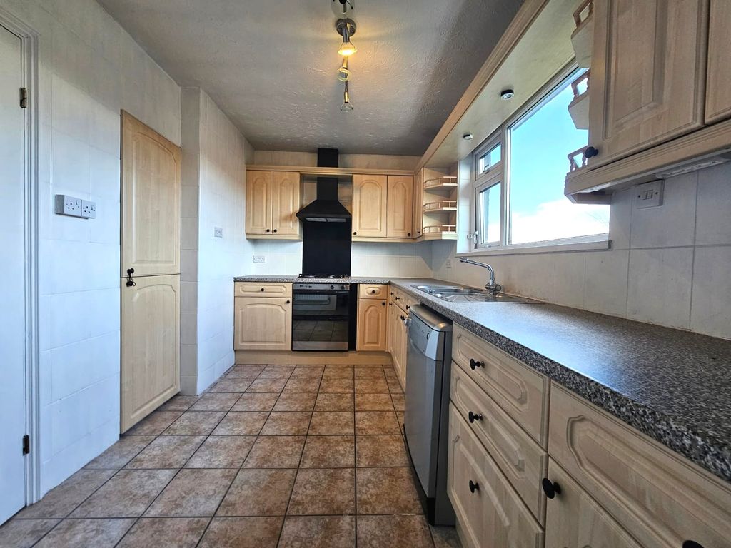 Property photo 2 of 11 Image 1