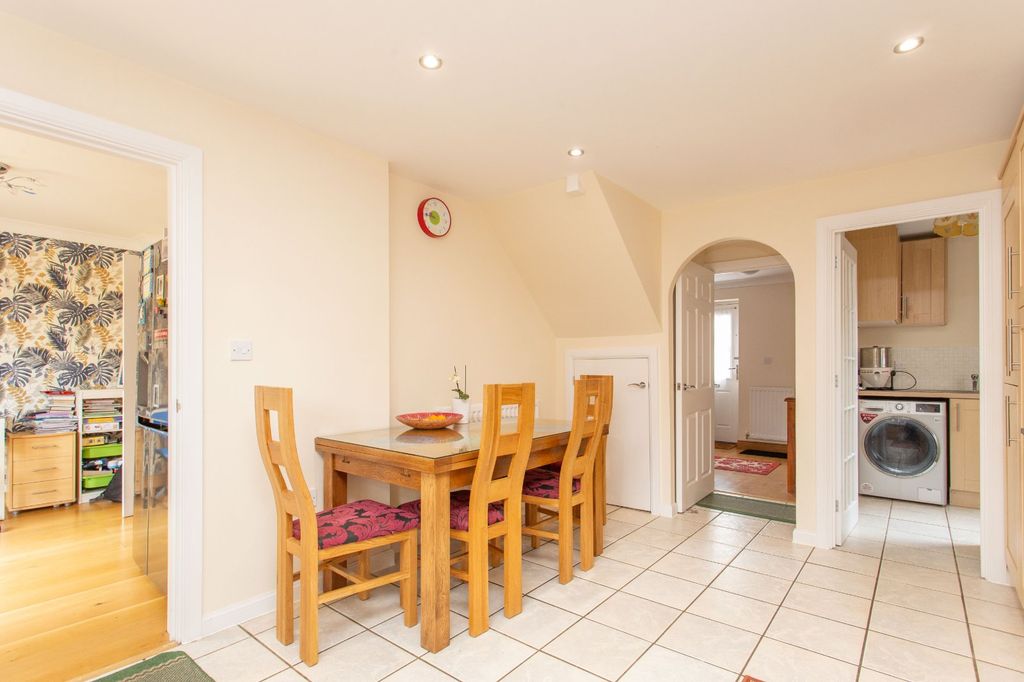 Property photo 3 of 21 Picture 3