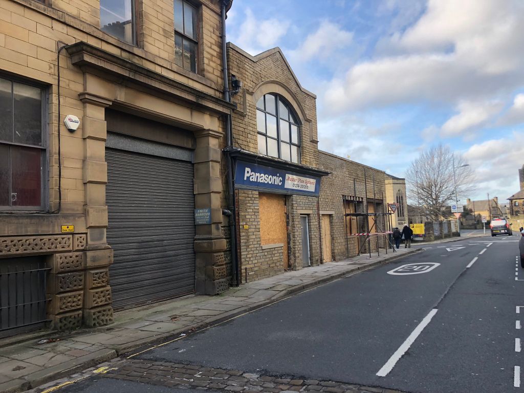 Property photo 2 of 6