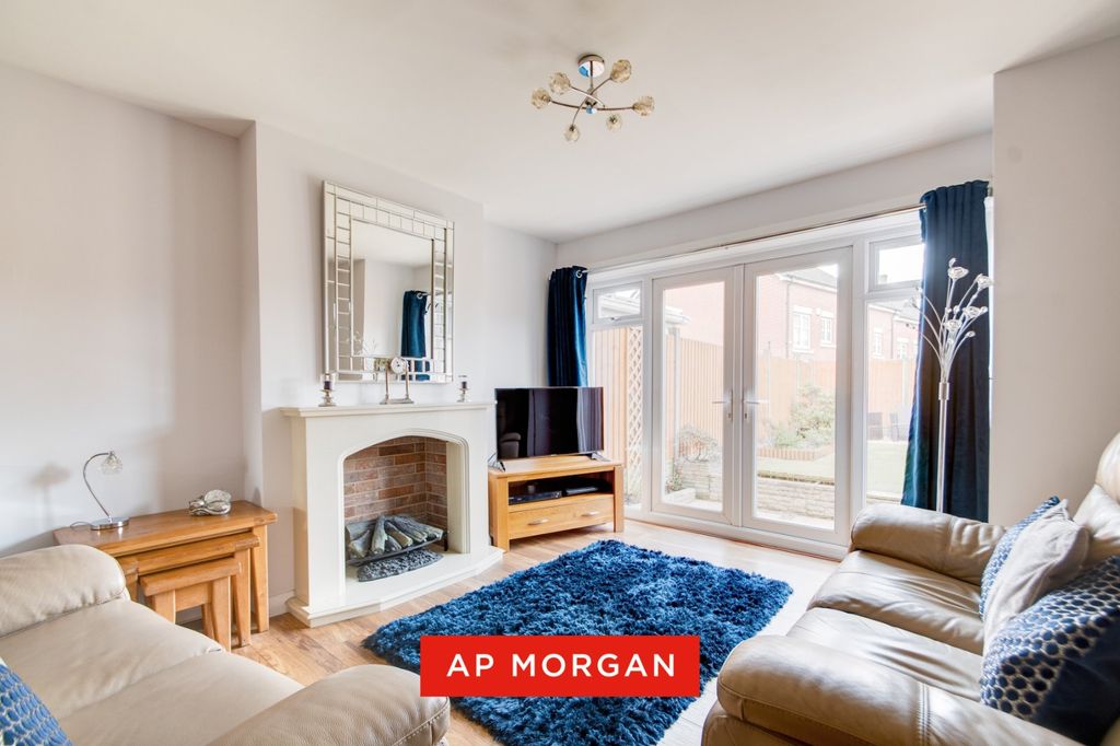 Property photo 2 of 19 Picture No. 15