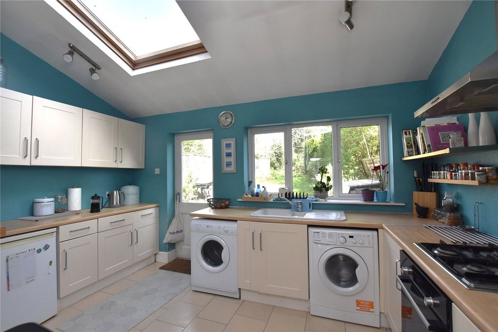 Property photo 3 of 12 Kitchen