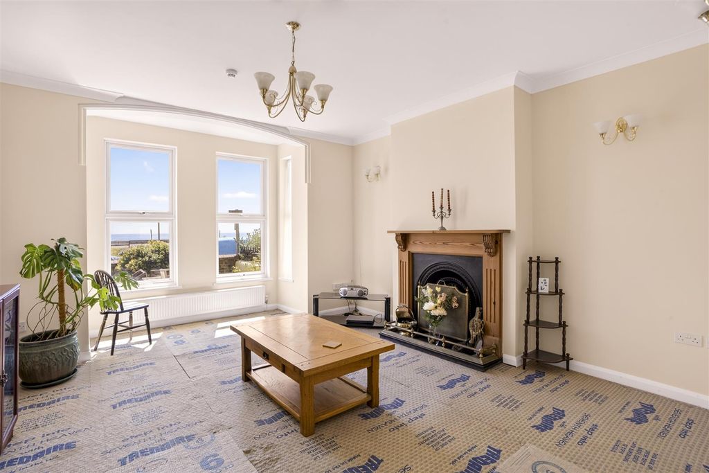 Property photo 3 of 25 Flat 1, 3 New Parade Final-10.Jpg