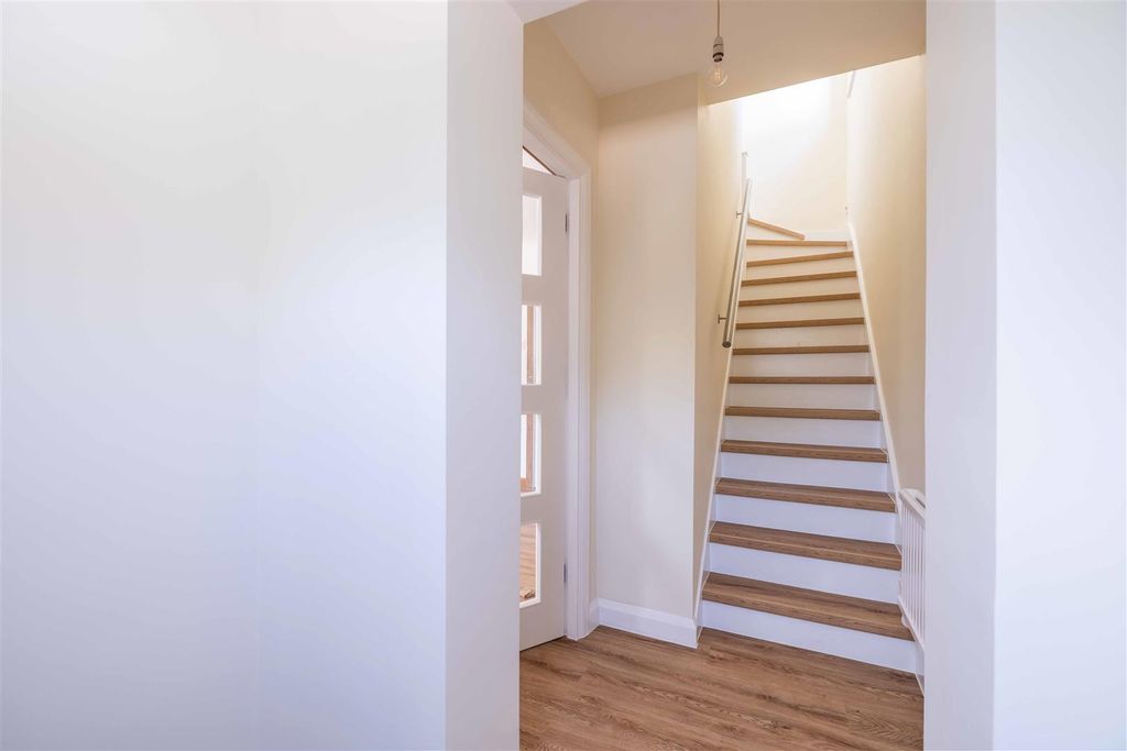 Property photo 3 of 16 672Rh (20 Of 21).Jpg