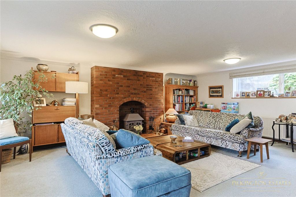 Property photo 2 of 20 4272161