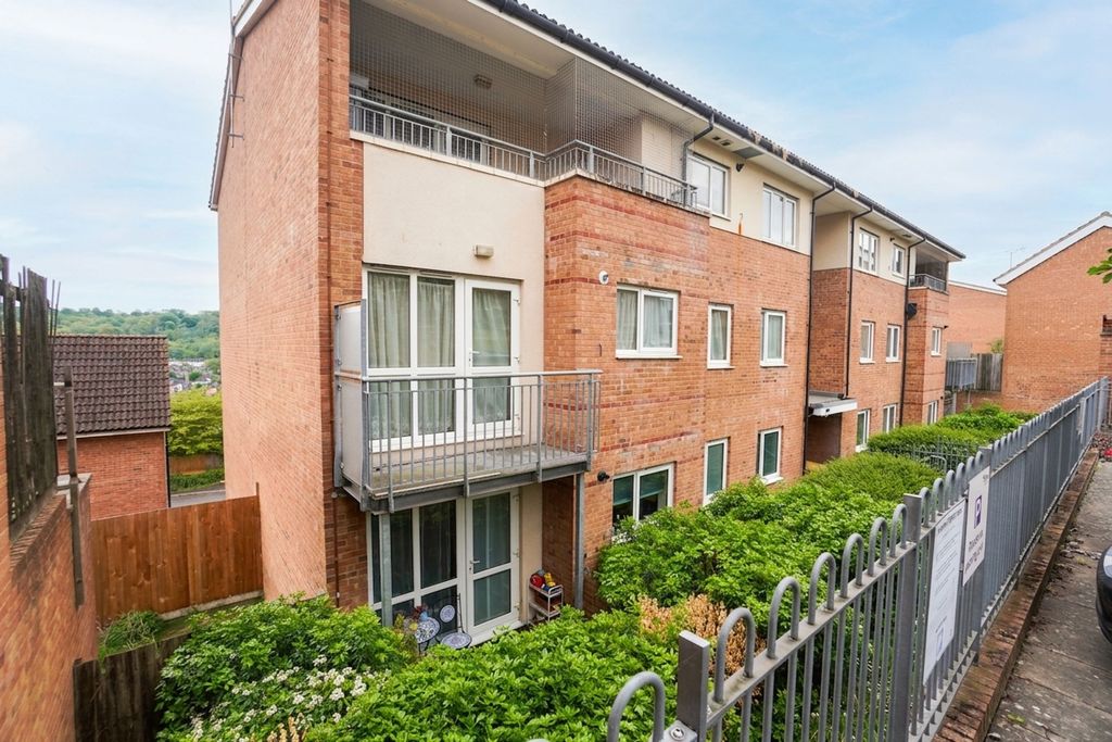 Property photo 1 of 14