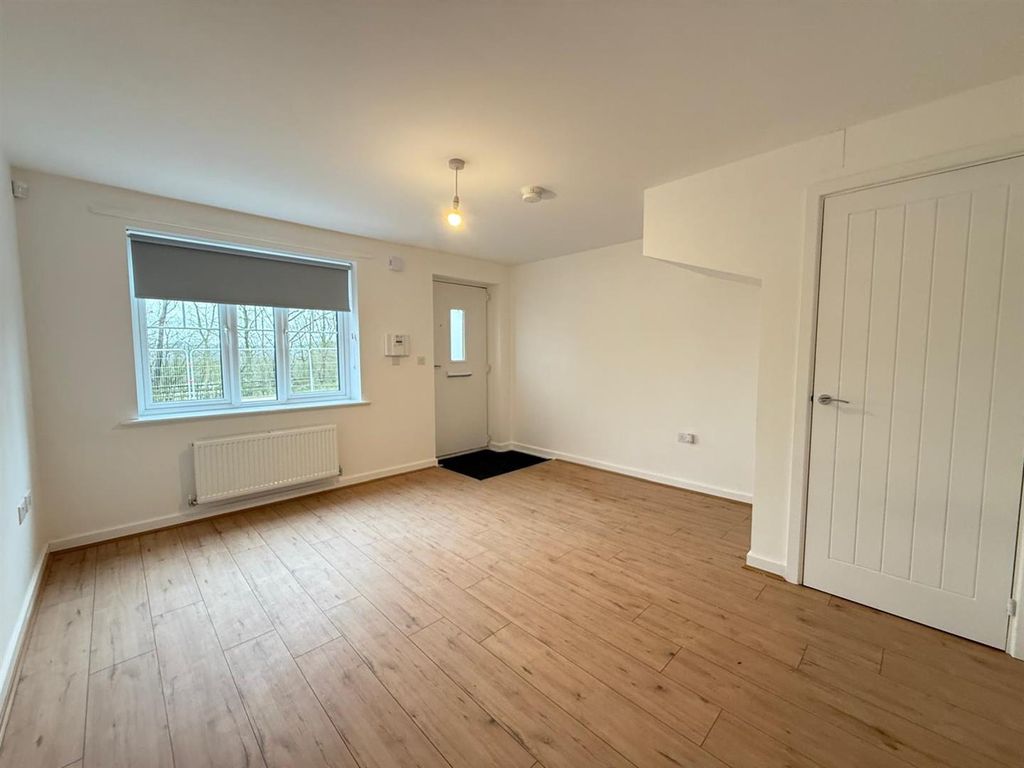 Property photo 3 of 17 Living Room.Jpg