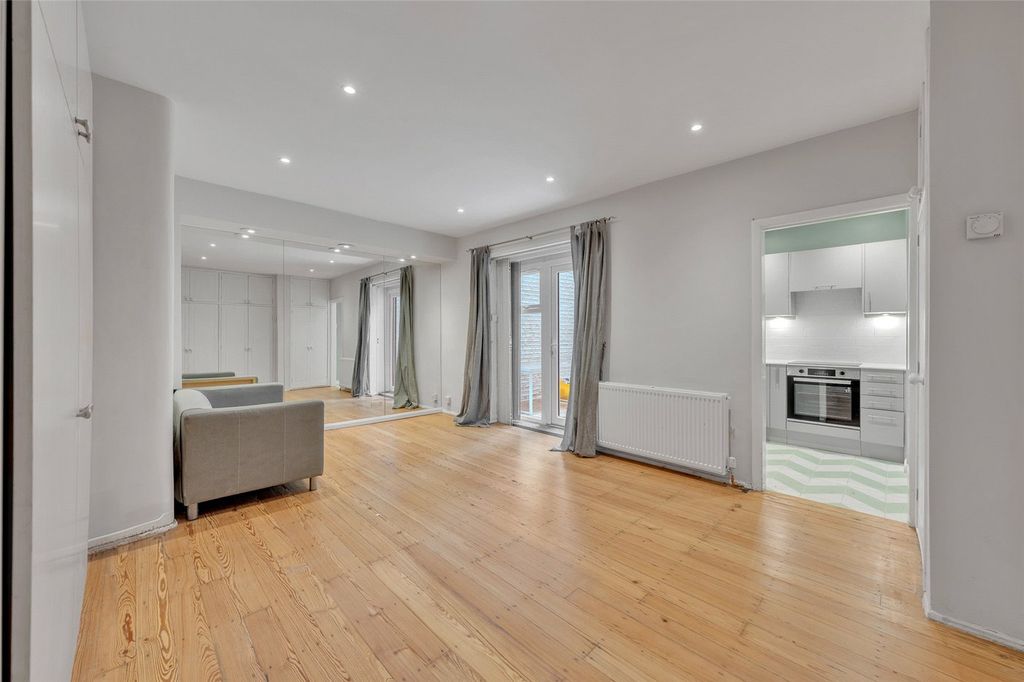 Property photo 2 of 14 Picture No. 07