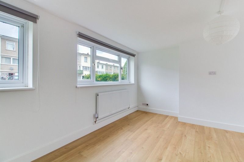 Property photo 3 of 15 4807125