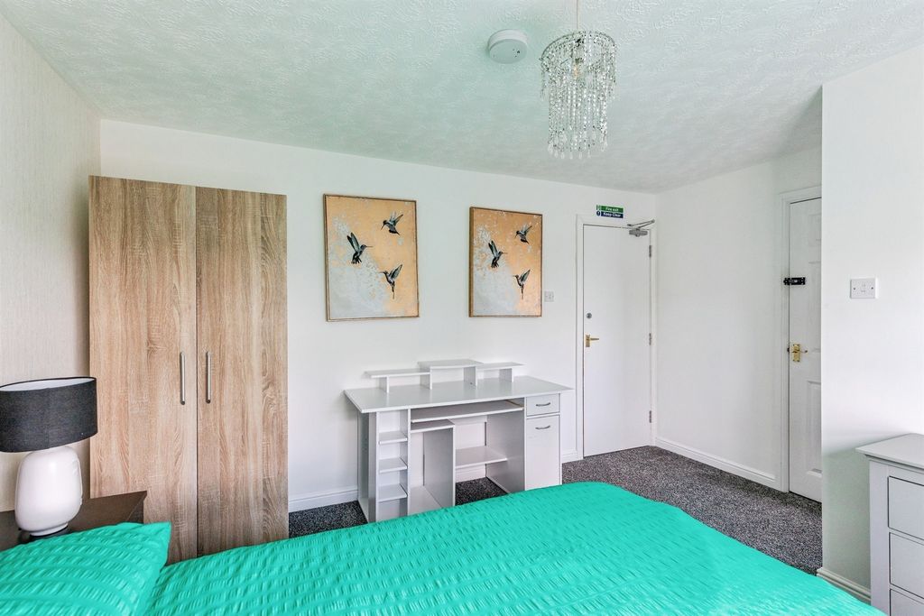 Additional image 5 of 5 bed detached house for saleHarwood Drive, Kettering NN16