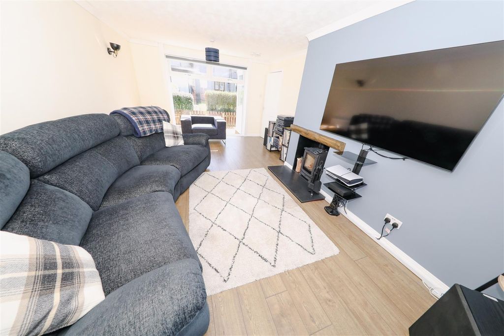 Property photo 2 of 21 B