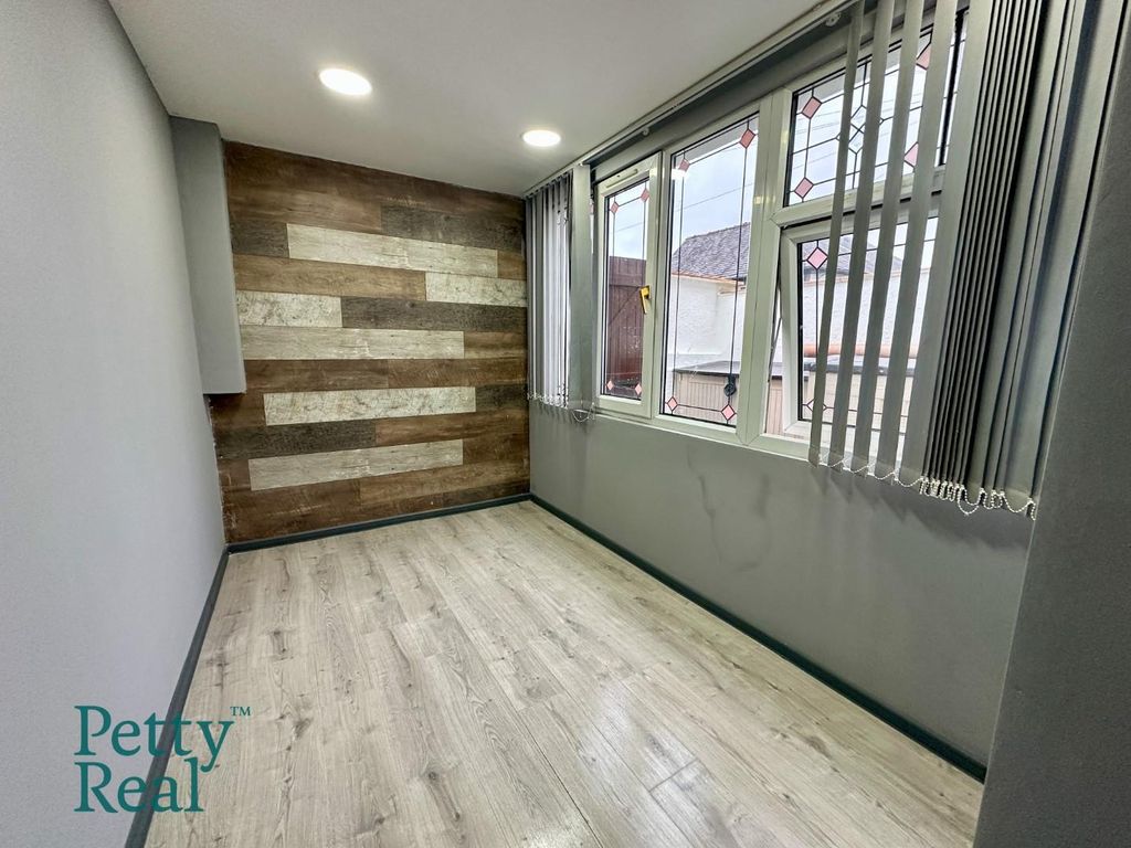 Property photo 3 of 13 78F8407A-94F1-46D8-99Ff-624F8F63E3C7.Jpeg