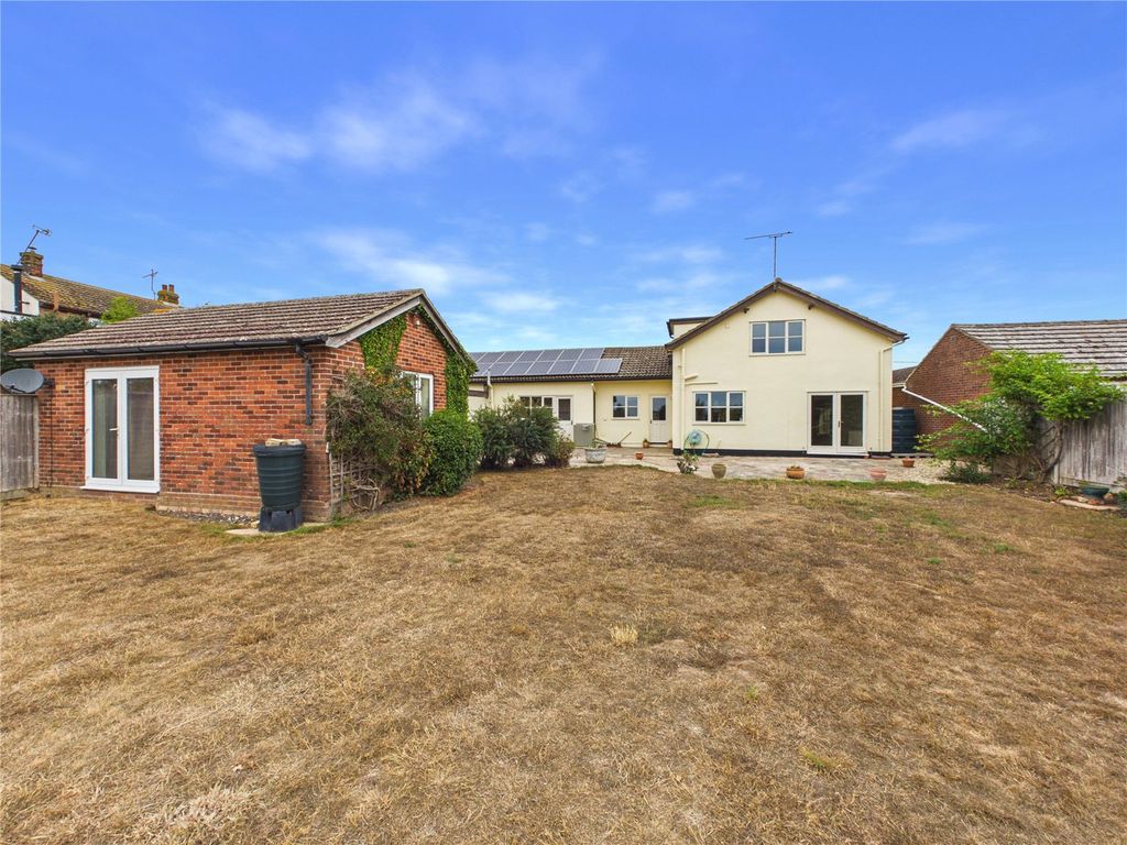 Property photo 2 of 18 Picture No. 25