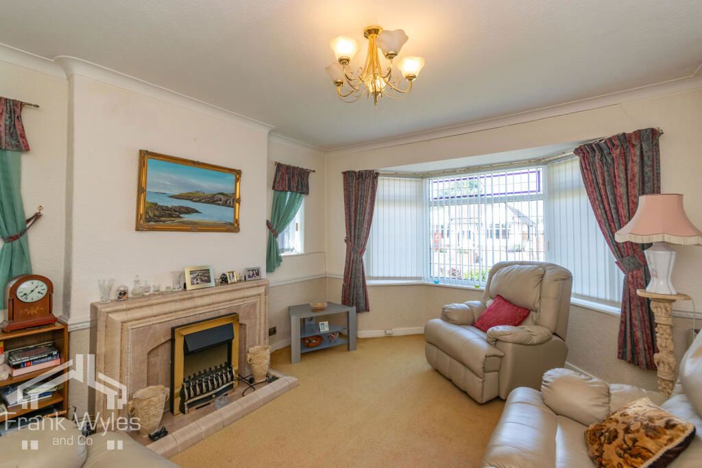 Property photo 2 of 8