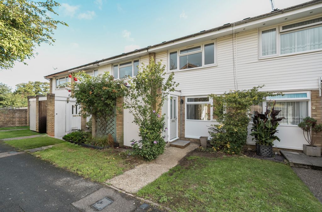 Property photo 1 of 16 1354985-1-68c7d46...