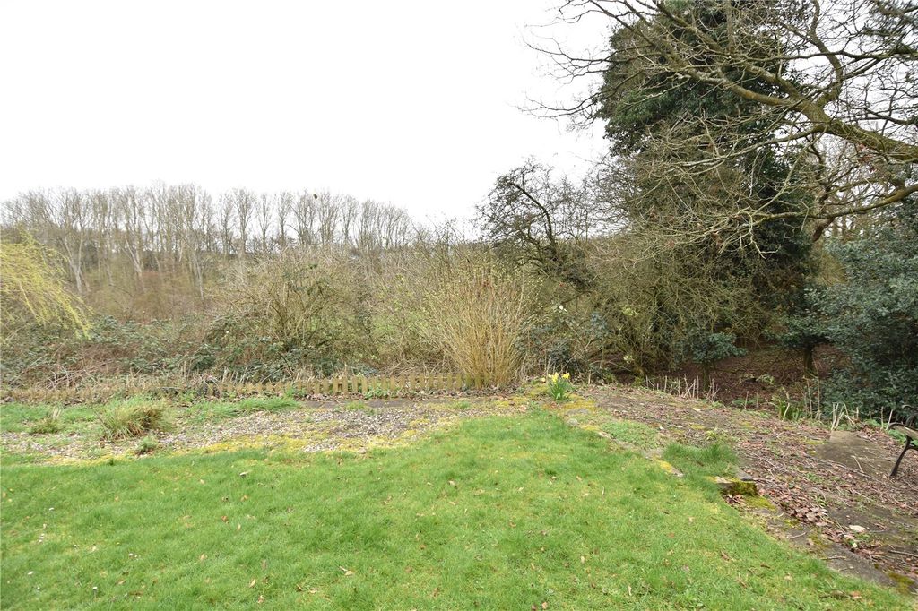 Property photo 2 of 31 Picture No. 67