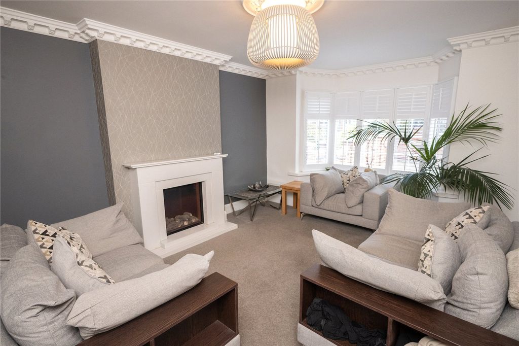 Property photo 2 of 25 Picture No. 18