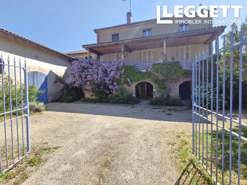 Property photo 1 of 10